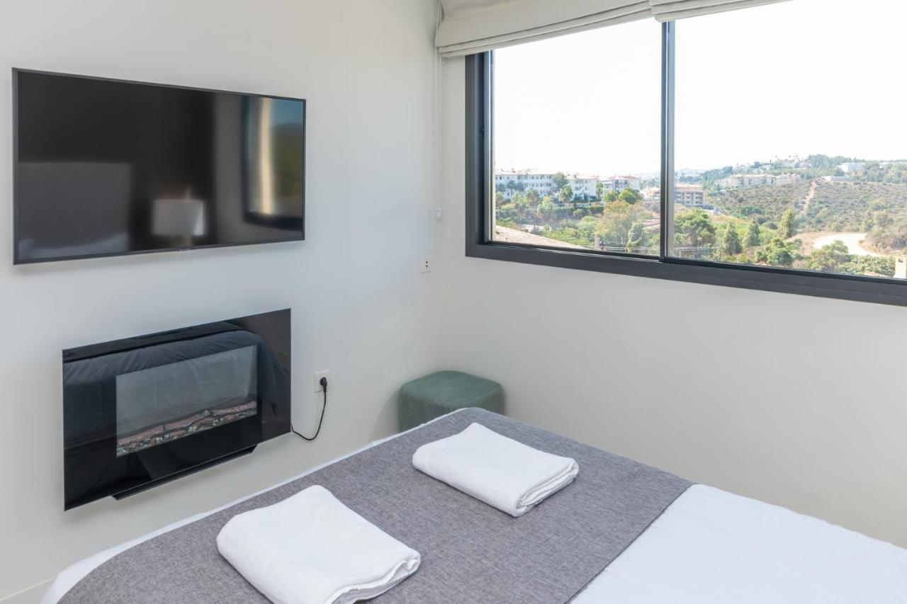 Appartamento 2Br Luxury - Santa Barbara Heights, Good Wifi & Ac La Cala De Mijas Esterno foto